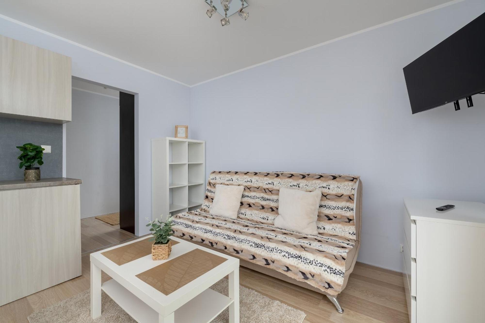Z Parkingiem I Balkonem W Krakowie By Rent Like Apartament *