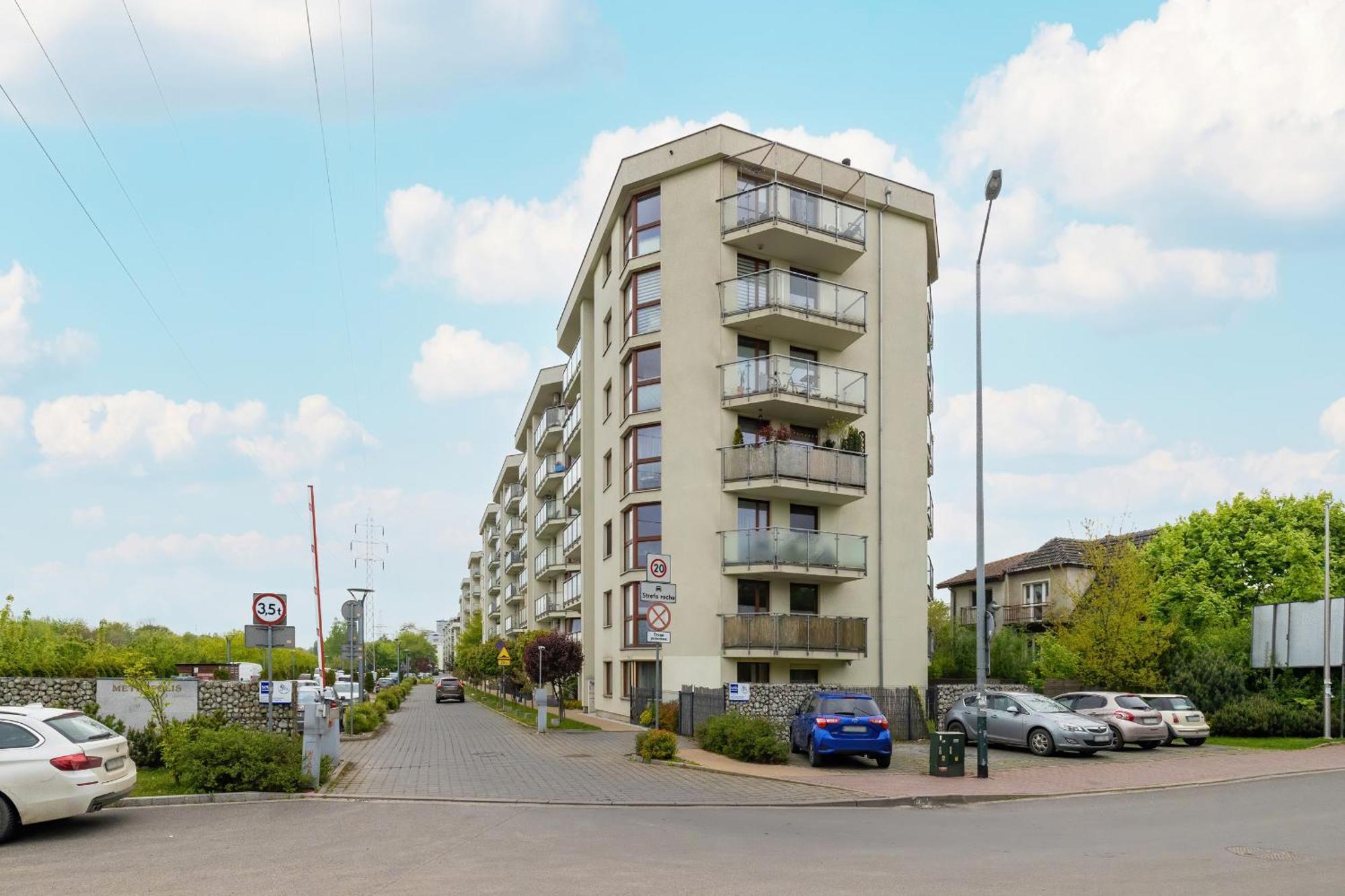 Z Parkingiem I Balkonem W Krakowie By Rent Like Apartment Krakau